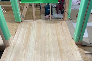 桧の床張り